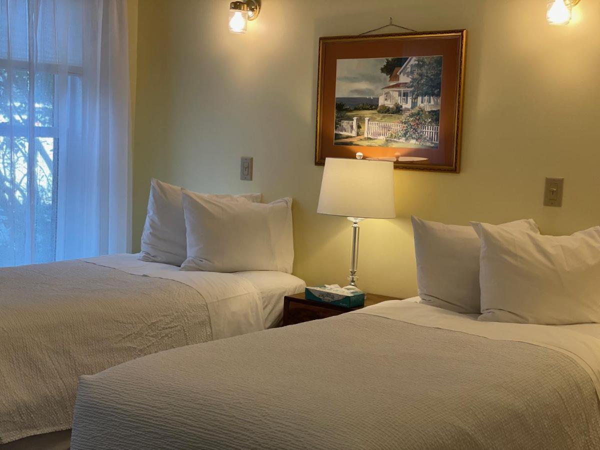 בר הרבור Central House Inn מראה חיצוני תמונה