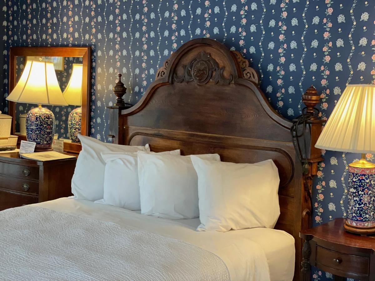 בר הרבור Central House Inn מראה חיצוני תמונה