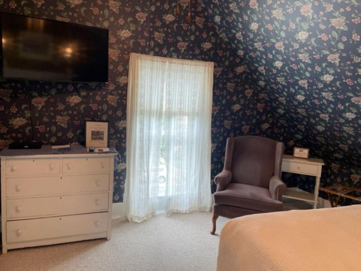 בר הרבור Central House Inn מראה חיצוני תמונה